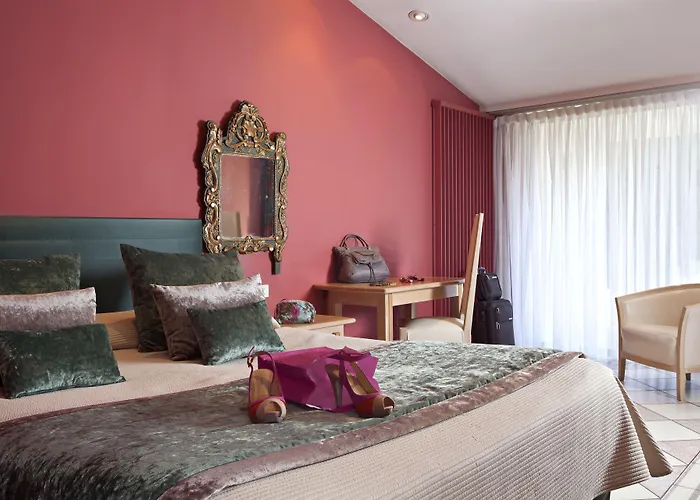 Hotel Relais Du Bois Saint Georges - De Charme 4*